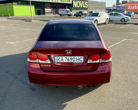 Красный Хонда Цивик, объемом двигателя 1.8 л и пробегом 291 тыс. км за 8000 $, фото 7 на Automoto.ua