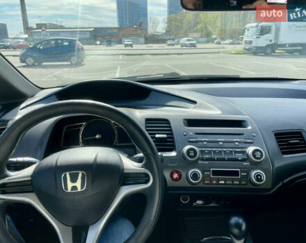 Красный Хонда Цивик, объемом двигателя 1.8 л и пробегом 291 тыс. км за 8000 $, фото 23 на Automoto.ua