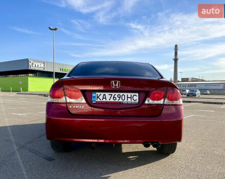 Красный Хонда Цивик, объемом двигателя 1.8 л и пробегом 291 тыс. км за 8000 $, фото 6 на Automoto.ua