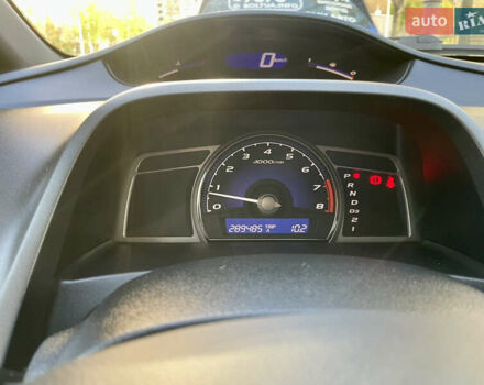 Красный Хонда Цивик, объемом двигателя 1.8 л и пробегом 291 тыс. км за 8000 $, фото 22 на Automoto.ua