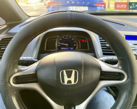 Красный Хонда Цивик, объемом двигателя 1.8 л и пробегом 291 тыс. км за 8000 $, фото 21 на Automoto.ua