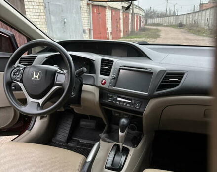 Красный Хонда Цивик, объемом двигателя 1.8 л и пробегом 100 тыс. км за 11500 $, фото 37 на Automoto.ua