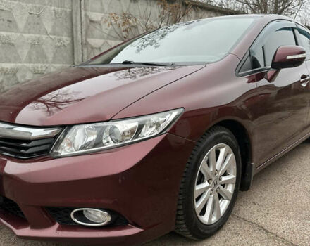 Красный Хонда Цивик, объемом двигателя 1.8 л и пробегом 100 тыс. км за 11500 $, фото 2 на Automoto.ua