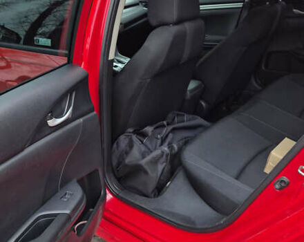 Красный Хонда Цивик, объемом двигателя 2 л и пробегом 119 тыс. км за 14400 $, фото 18 на Automoto.ua