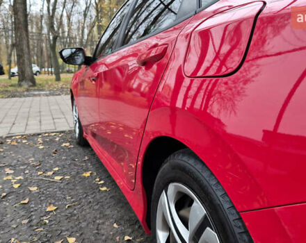 Красный Хонда Цивик, объемом двигателя 2 л и пробегом 119 тыс. км за 14400 $, фото 12 на Automoto.ua