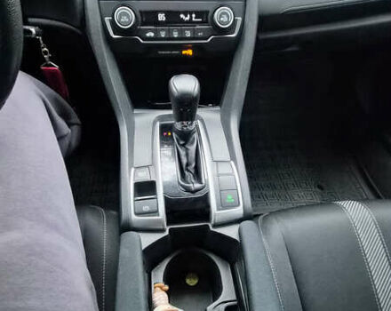 Красный Хонда Цивик, объемом двигателя 2 л и пробегом 119 тыс. км за 14400 $, фото 19 на Automoto.ua