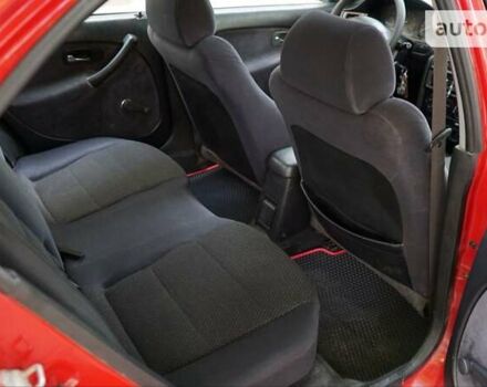 Красный Хонда Цивик, объемом двигателя 1.4 л и пробегом 417 тыс. км за 3650 $, фото 16 на Automoto.ua