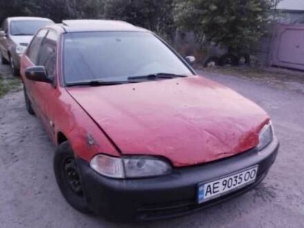 Хонда Цивик 1993 в Кривом Роге на Automoto.ua Красный Хонда Цивик, объемом двигателя 1.5 л и пробегом 480 тыс. км за 850 $, фото 1 на Automoto.ua
