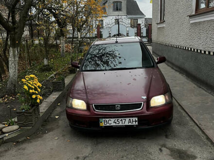 Красный Хонда Цивик, объемом двигателя 1.4 л и пробегом 329 тыс. км за 2300 $, фото 1 на Automoto.ua