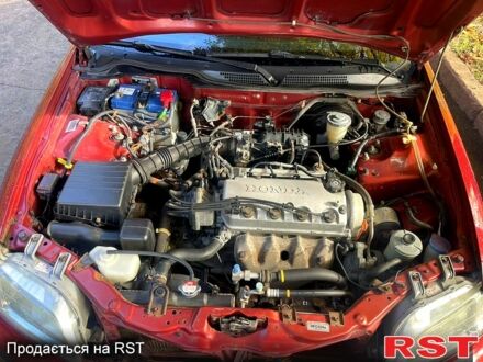 Хонда Сівік 2000 у Миргороде на Automoto.ua Червоний Хонда Сівік, об'ємом двигуна 1.4 л та пробігом 195 тис. км за 3750 $, фото 1 на Automoto.ua