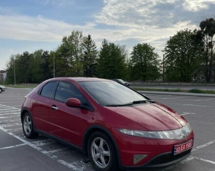 Красный Хонда Цивик, объемом двигателя 1.8 л и пробегом 240 тыс. км за 5500 $, фото 1 на Automoto.ua