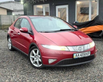Красный Хонда Цивик, объемом двигателя 1.8 л и пробегом 285 тыс. км за 6300 $, фото 1 на Automoto.ua