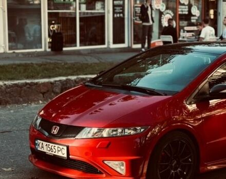 Красный Хонда Цивик, объемом двигателя 2 л и пробегом 217 тыс. км за 8500 $, фото 1 на Automoto.ua