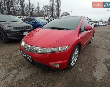 Красный Хонда Цивик, объемом двигателя 2 л и пробегом 146 тыс. км за 6800 $, фото 1 на Automoto.ua