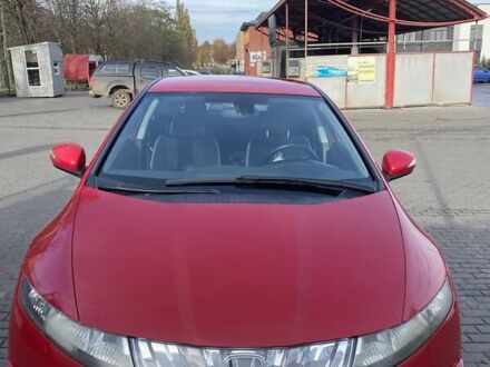 Красный Хонда Цивик, объемом двигателя 1.8 л и пробегом 131 тыс. км за 7900 $, фото 1 на Automoto.ua