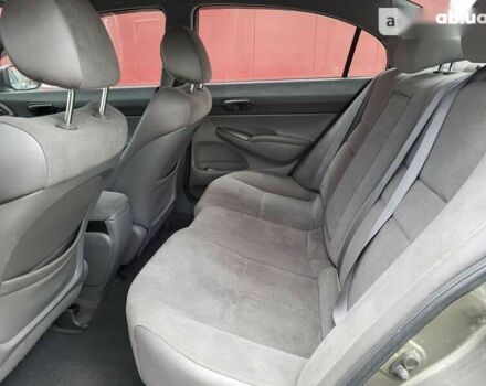 Хонда Цивик, объемом двигателя 1.8 л и пробегом 203 тыс. км за 6700 $, фото 9 на Automoto.ua