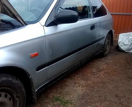 Хонда Цивик, объемом двигателя 1.4 л и пробегом 220 тыс. км за 3400 $, фото 4 на Automoto.ua