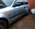 Хонда Цивик, объемом двигателя 1.4 л и пробегом 220 тыс. км за 3400 $, фото 4 на Automoto.ua