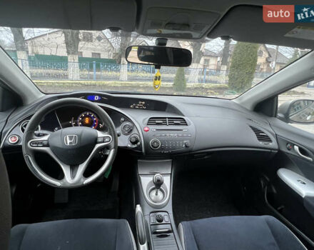 Хонда Цивик, объемом двигателя 1.4 л и пробегом 176 тыс. км за 6200 $, фото 8 на Automoto.ua