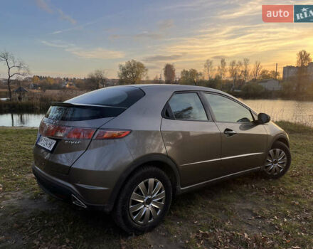 Хонда Цивик, объемом двигателя 1.8 л и пробегом 160 тыс. км за 7500 $, фото 3 на Automoto.ua