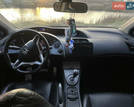 Хонда Цивик, объемом двигателя 1.8 л и пробегом 160 тыс. км за 7500 $, фото 12 на Automoto.ua