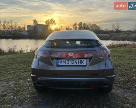 Хонда Цивик, объемом двигателя 1.8 л и пробегом 160 тыс. км за 7500 $, фото 5 на Automoto.ua