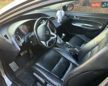 Хонда Цивик, объемом двигателя 1.8 л и пробегом 160 тыс. км за 7500 $, фото 11 на Automoto.ua