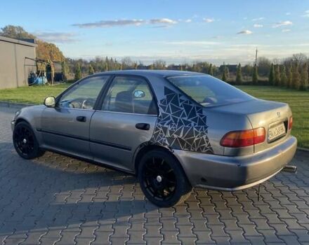 Хонда Цивик, объемом двигателя 1.5 л и пробегом 350 тыс. км за 2000 $, фото 2 на Automoto.ua