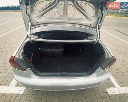 Хонда Цивик, объемом двигателя 1.59 л и пробегом 310 тыс. км за 3800 $, фото 25 на Automoto.ua