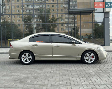 Хонда Цивик, объемом двигателя 1.8 л и пробегом 230 тыс. км за 5700 $, фото 2 на Automoto.ua