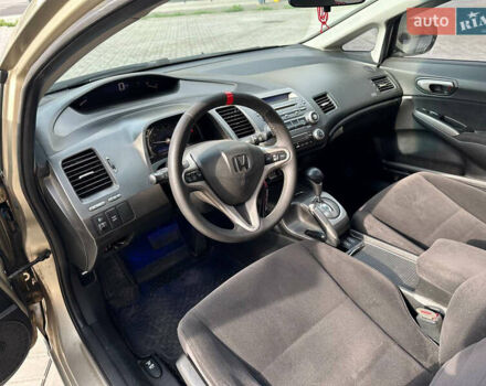 Хонда Цивик, объемом двигателя 1.8 л и пробегом 230 тыс. км за 5700 $, фото 8 на Automoto.ua