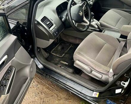 Хонда Цивик, объемом двигателя 1.4 л и пробегом 350 тыс. км за 5700 $, фото 4 на Automoto.ua