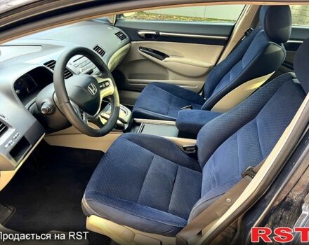 Хонда Цивик, объемом двигателя 1.3 л и пробегом 166 тыс. км за 5499 $, фото 9 на Automoto.ua