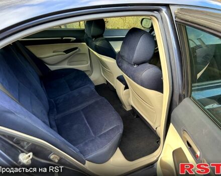 Хонда Цивик, объемом двигателя 1.3 л и пробегом 166 тыс. км за 5499 $, фото 7 на Automoto.ua