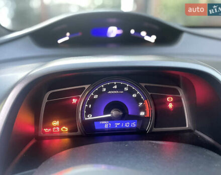 Хонда Цивик, объемом двигателя 1.8 л и пробегом 98 тыс. км за 6900 $, фото 19 на Automoto.ua