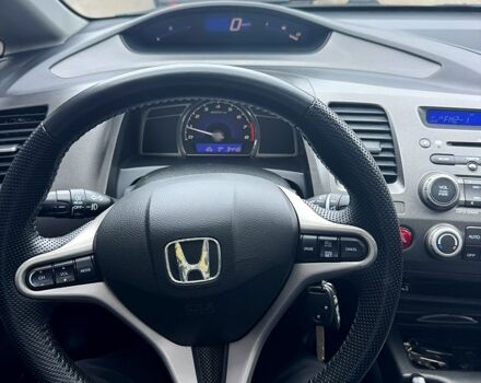 Хонда Цивик, объемом двигателя 1.8 л и пробегом 212 тыс. км за 6500 $, фото 2 на Automoto.ua