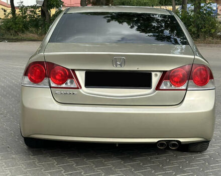 Хонда Цивик, объемом двигателя 1.8 л и пробегом 235 тыс. км за 6700 $, фото 7 на Automoto.ua