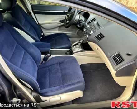 Хонда Цивик, объемом двигателя 1.3 л и пробегом 166 тыс. км за 5499 $, фото 8 на Automoto.ua