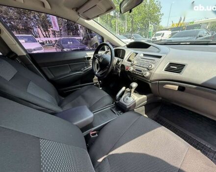 Хонда Цивик, объемом двигателя 1.8 л и пробегом 221 тыс. км за 6500 $, фото 21 на Automoto.ua