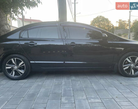 Хонда Цивик, объемом двигателя 1.8 л и пробегом 98 тыс. км за 6900 $, фото 2 на Automoto.ua