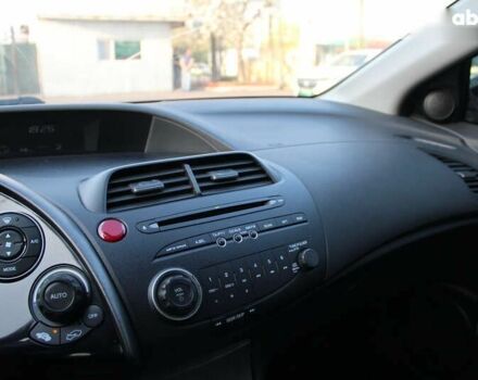 Хонда Цивик, объемом двигателя 1.8 л и пробегом 90 тыс. км за 6600 $, фото 20 на Automoto.ua