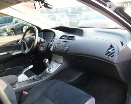 Хонда Цивик, объемом двигателя 1.8 л и пробегом 90 тыс. км за 6600 $, фото 13 на Automoto.ua