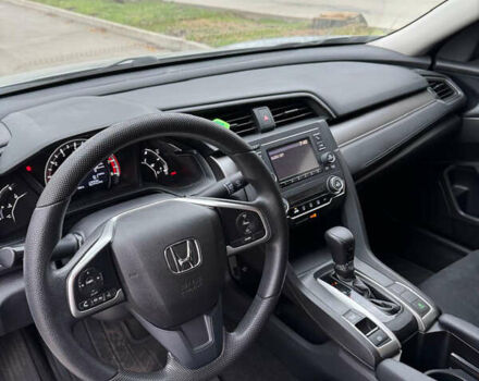 Хонда Сівік, об'ємом двигуна 2 л та пробігом 170 тис. км за 13250 $, фото 8 на Automoto.ua