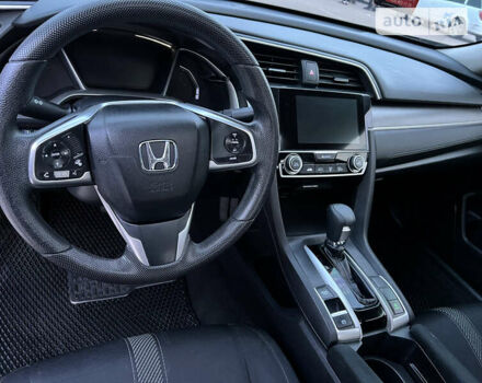 Хонда Цивик, объемом двигателя 2 л и пробегом 103 тыс. км за 13300 $, фото 4 на Automoto.ua