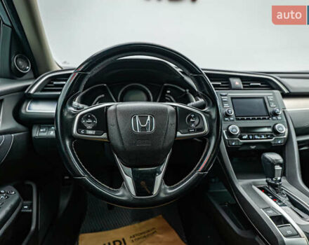 Хонда Цивик, объемом двигателя 1.6 л и пробегом 141 тыс. км за 15995 $, фото 11 на Automoto.ua