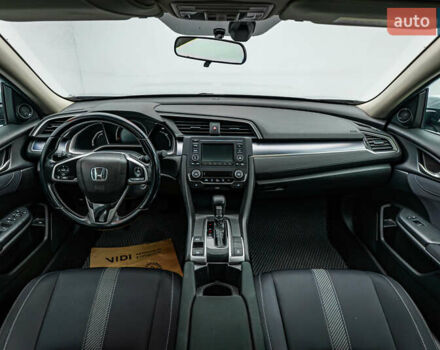 Хонда Цивик, объемом двигателя 1.6 л и пробегом 141 тыс. км за 15995 $, фото 9 на Automoto.ua