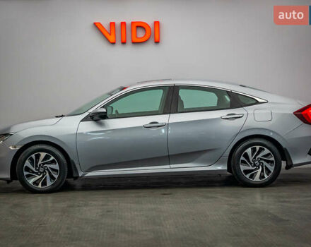 Хонда Цивик, объемом двигателя 1.6 л и пробегом 141 тыс. км за 15995 $, фото 2 на Automoto.ua