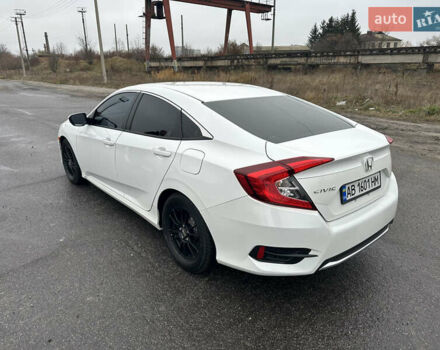Хонда Цивик, объемом двигателя 2 л и пробегом 146 тыс. км за 14400 $, фото 4 на Automoto.ua