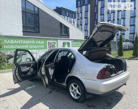 Хонда Цивик, объемом двигателя 1.4 л и пробегом 331 тыс. км за 3400 $, фото 5 на Automoto.ua