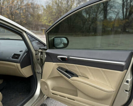 Жовтий Хонда Сівік, об'ємом двигуна 1.8 л та пробігом 156 тис. км за 6700 $, фото 4 на Automoto.ua